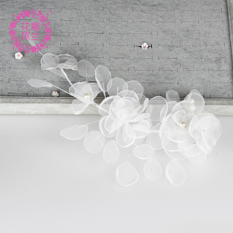 Jialan's 2021 new products are now available. The ultra-ethereal and beautiful white snow gauze texture with a burnt edge effect is a must-have headpiece for brides that influences wedding dress looks and exudes a unique charm detail image 9