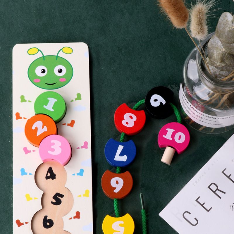 Wholesale of wooden rainbow building blocks, string-through digital caterpillar beaded building blocks, educational early childhood interactive toys for parents and children Application Scenario