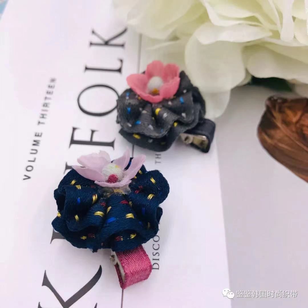 HL18- Jianjian Fashion Accessories - Colorful Jumping Dot Ribbons Application Scenario