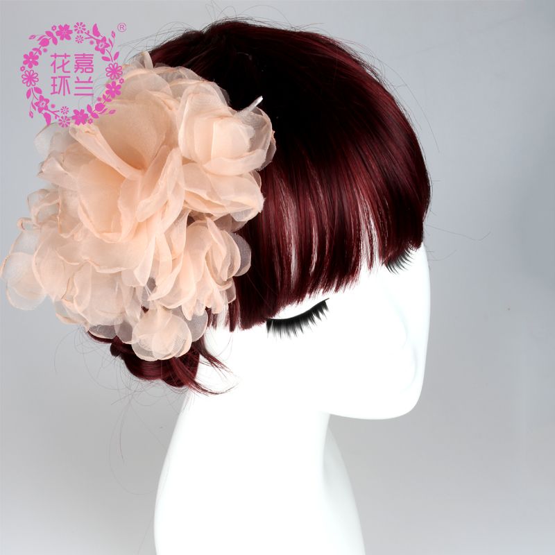 Jialan Bridal Accessories, directly supplied from the source factory, offers soft and elegant European-style gauze peony flower bridal hairbands and versatile headwear for wedding gowns details Picture