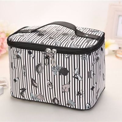 可爱学生卡通化妆包大容量可折叠多功能收纳包包化妆袋便携化妆箱