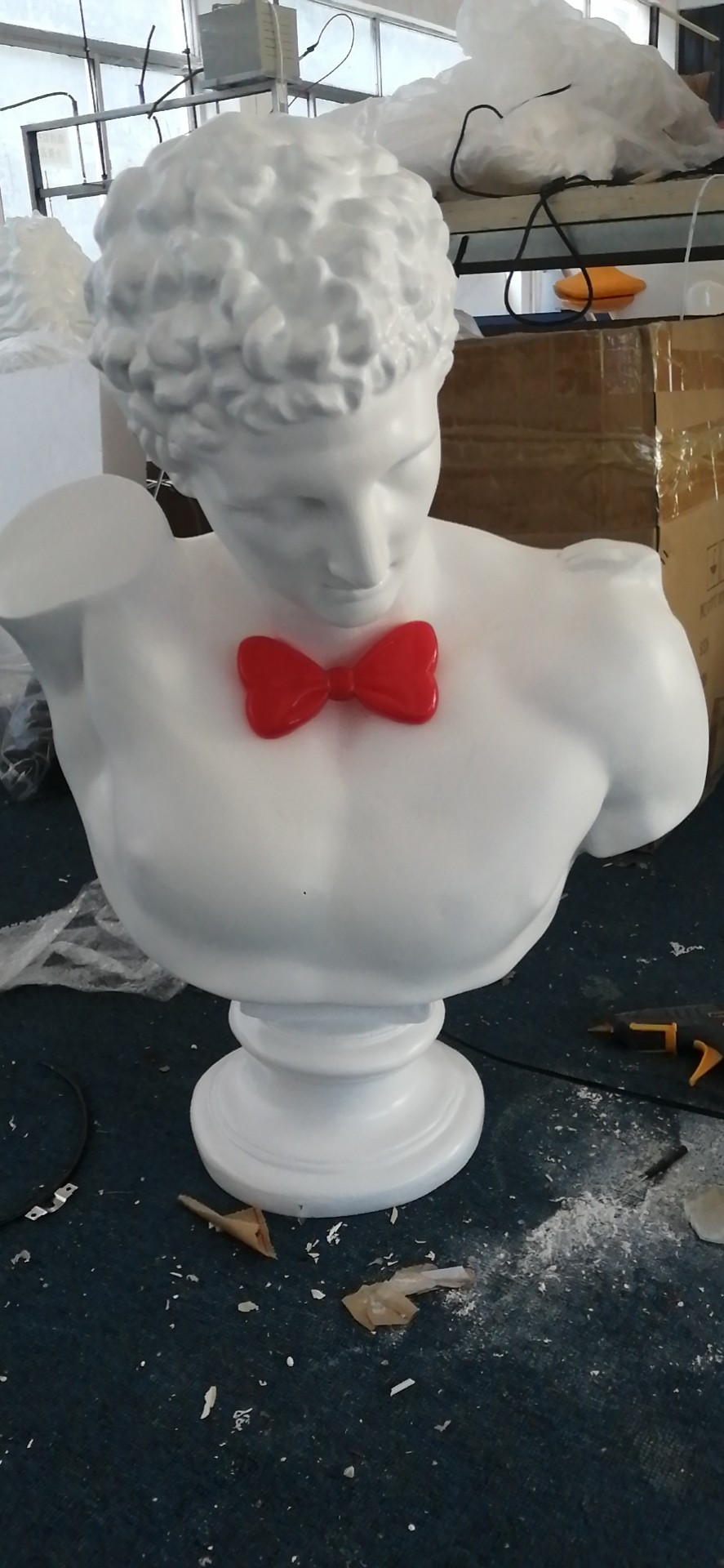 SZ-97 Nordic style sculpture art figure figurine, Hermer resin sculpture, pink light resin figure figurine, decorative figurine detail image 1