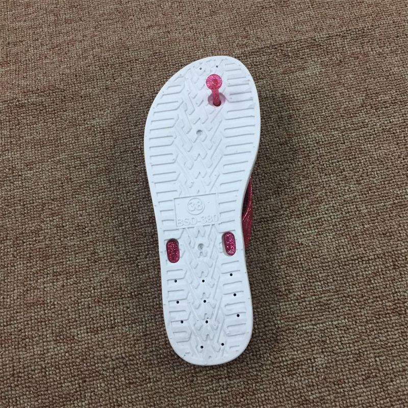 The new and fashionable rubber-soled shoes b454 are selling well