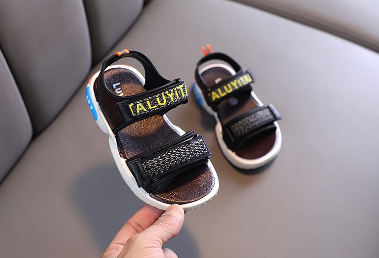 Kids Sandals Boys Beach Shoes Summer New Girls Princess Shoes Summer Big Girls Student Sandals Girls Shoes undefined