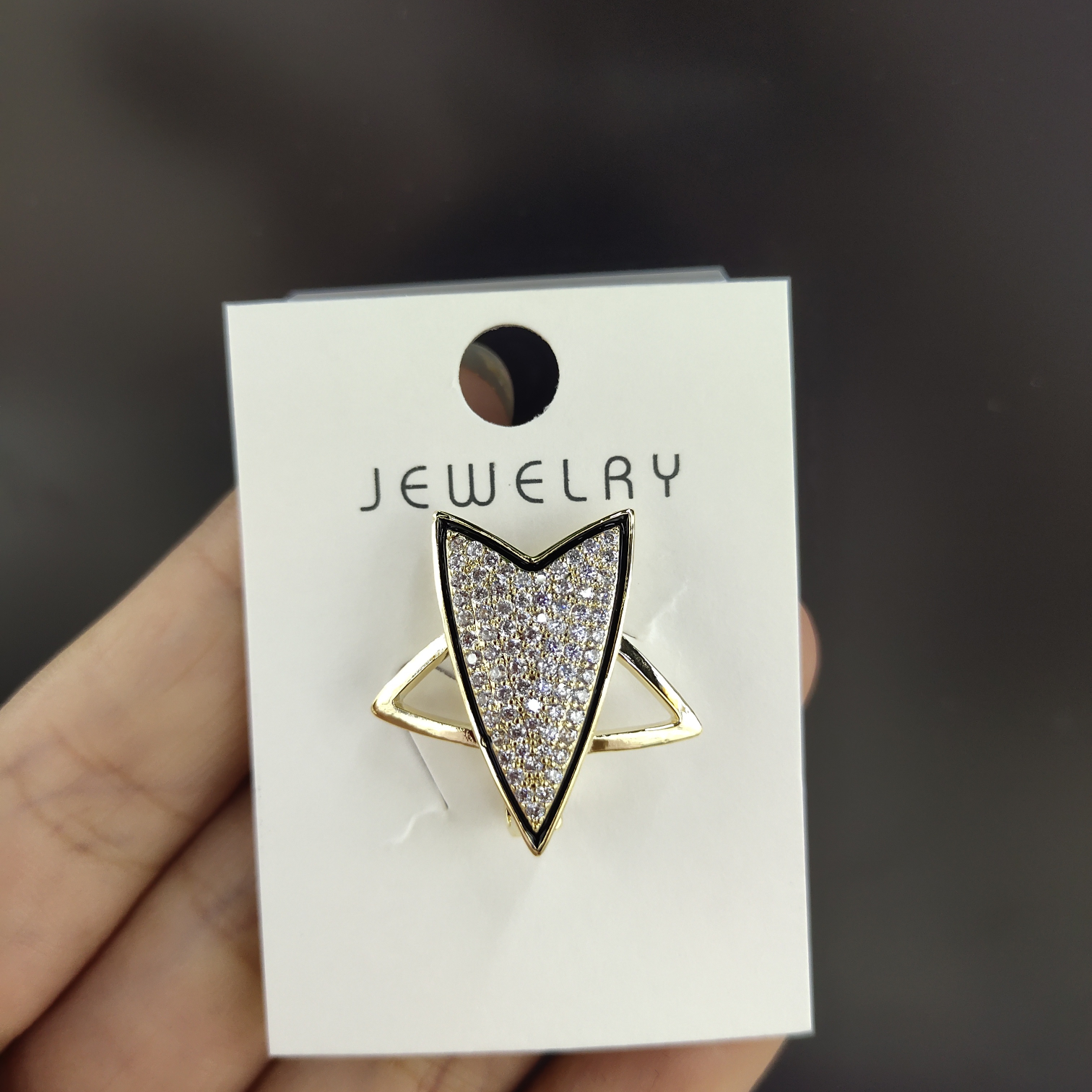 Korean-style fashionable five-pointed star high-end anti-glare coat accessory brooch