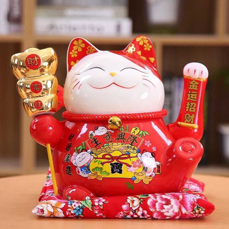 South Tai hands with ingots shaking cat ornaments thumbnail