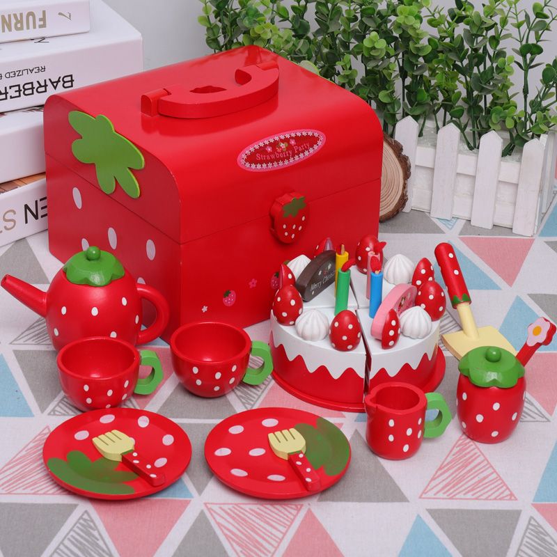 The wooden toys that simulate house and the red cake are highly entertaining. They can exercise the baby's hand-eye coordination and visual ability, cultivate logical thinking ability, and exercise parent-child games details Picture