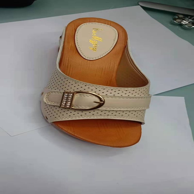 43369外贸批发新款女士时尚百搭凉鞋凉拖鞋夏季中跟新款女士时尚百搭凉鞋凉拖鞋夏12202