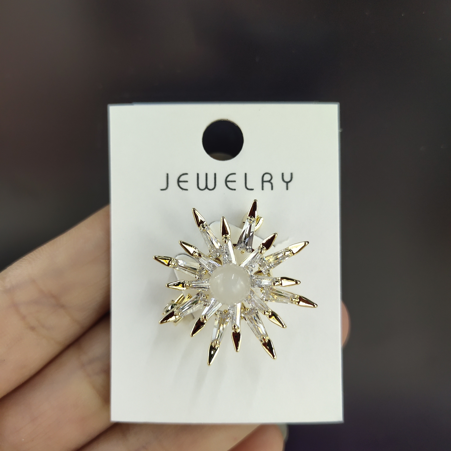 Korean-style fashionable zirconium sun high-end anti-glare coat accessory brooch