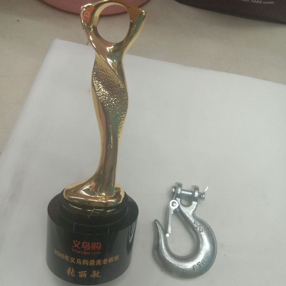 Sheep Horn Slide Hook/Sheep Horn Lifting Hook/Sheep Horn Slide Hook With Tongue Plate 3/8 Application Scenario