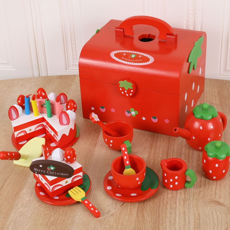 The wooden toys that simulate house and the red cake are highly entertaining. They can exercise the baby's hand-eye coordination and visual ability, cultivate logical thinking ability, and exercise parent-child games Application Scenario