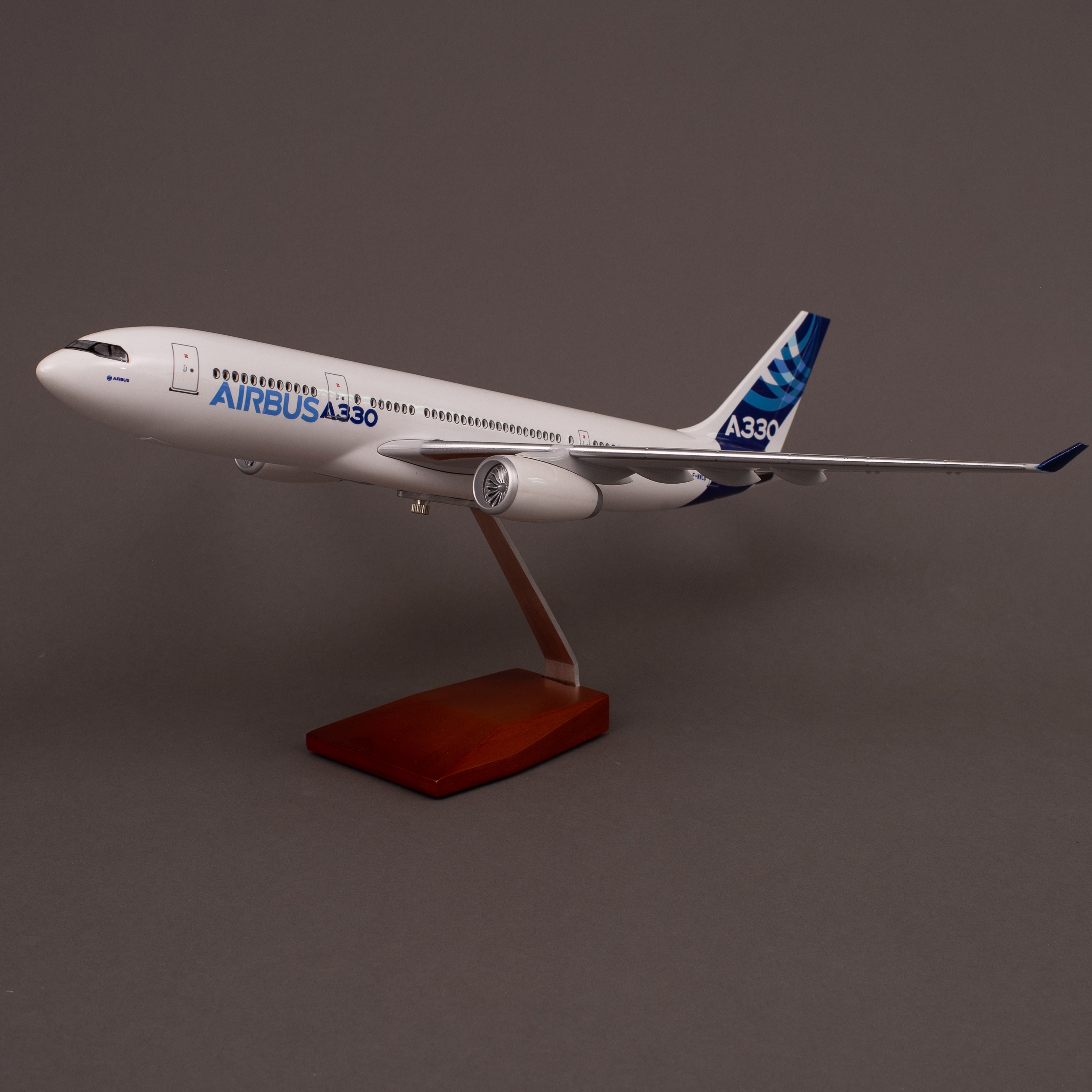 飞机模型（47cm斯里兰卡航空A330飞机模型）仿真飞机模型 ABS合成工程树脂飞机模型  航空 模型 合金模型详情20