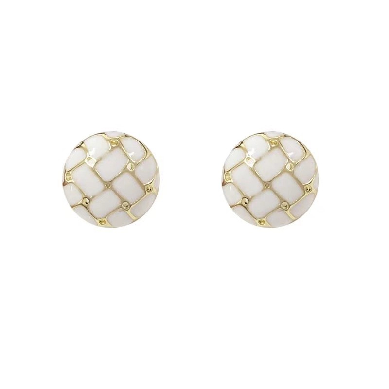 S925 Silver Needle Fashion Plaid Design Sense Earrings Niche Earrings Vintage Female Earrings Female Item Picture