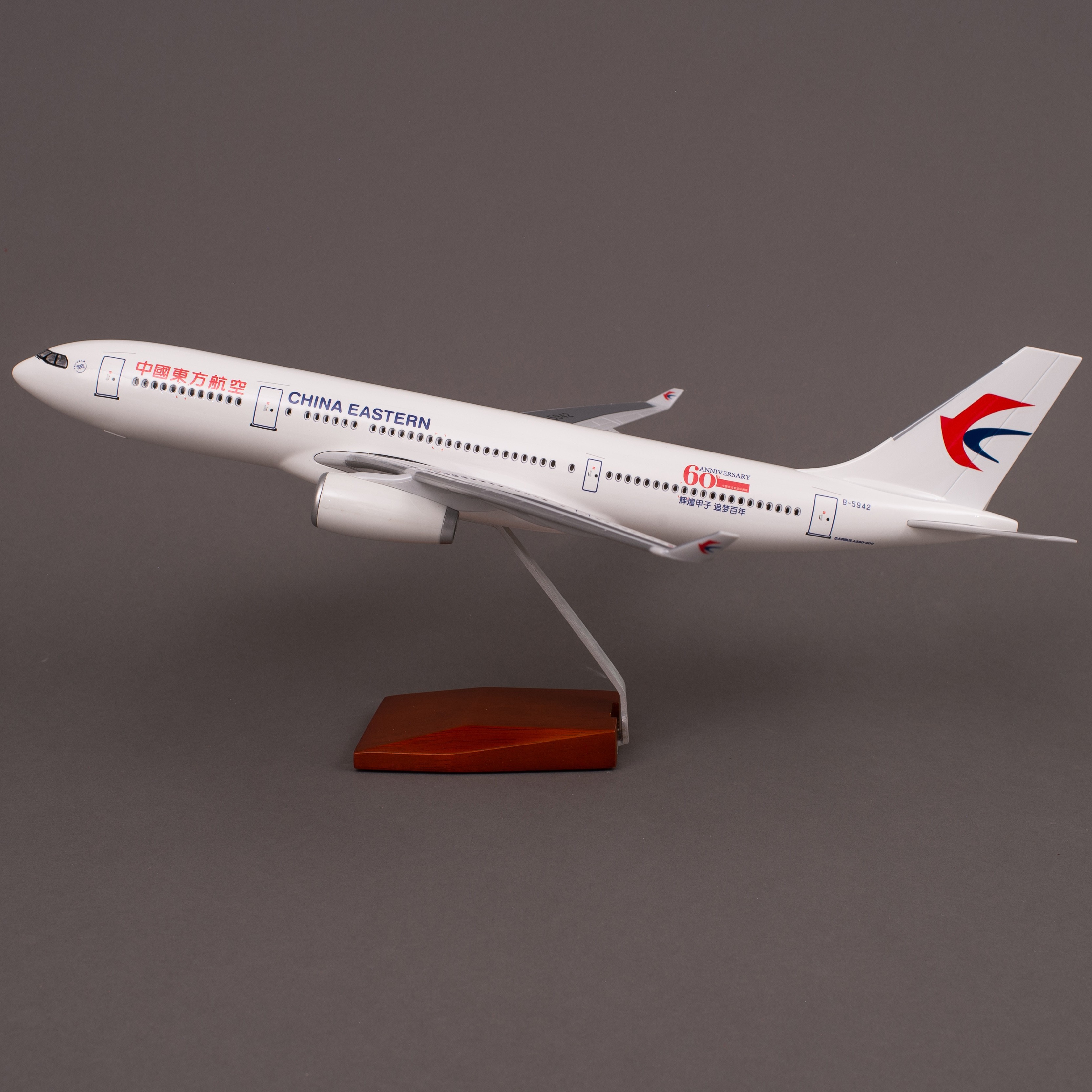 飞机模型（47cm斯里兰卡航空A330飞机模型）仿真飞机模型 ABS合成工程树脂飞机模型  航空 模型 合金模型详情16