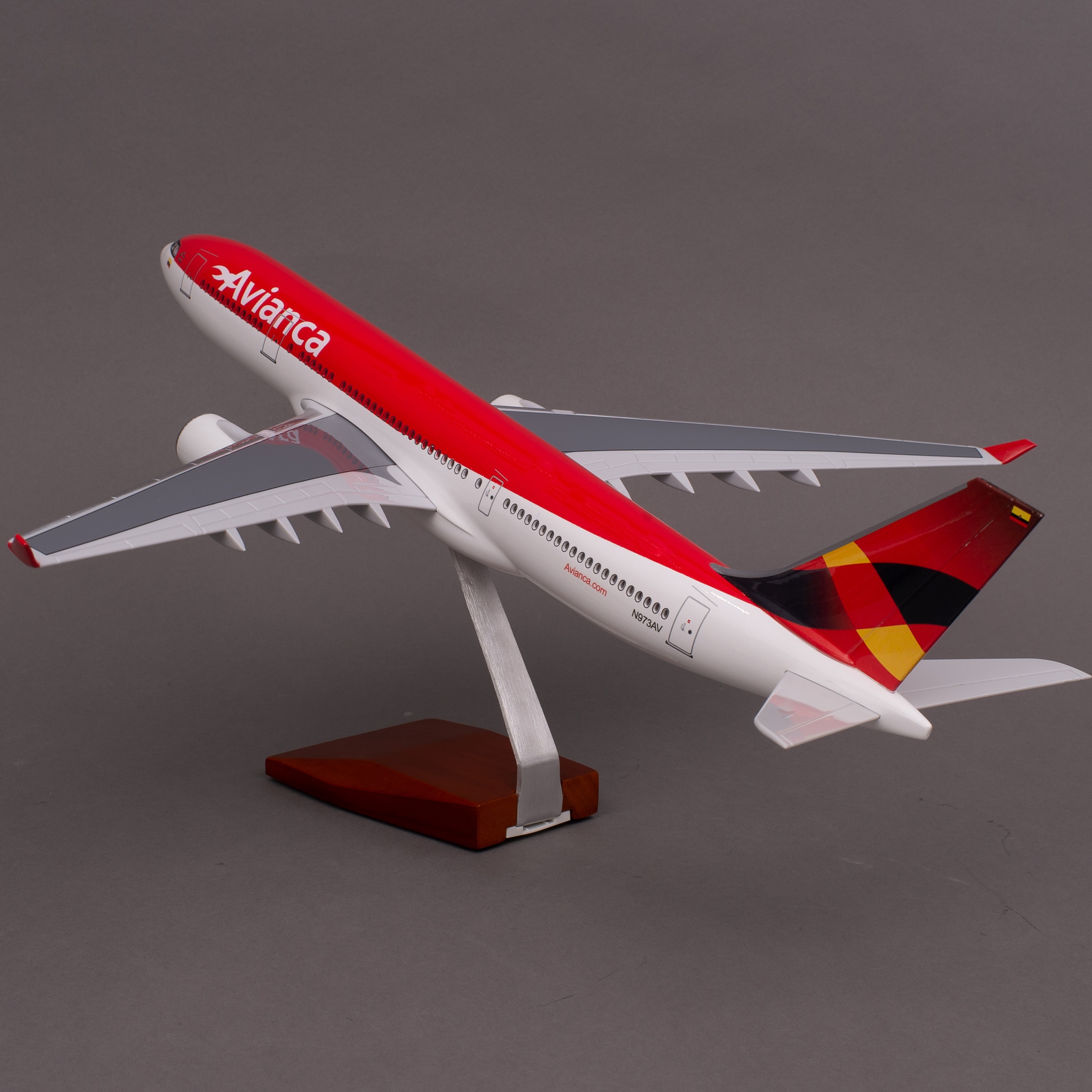 飞机模型（47cm斯里兰卡航空A330飞机模型）仿真飞机模型 ABS合成工程树脂飞机模型  航空 模型 合金模型详情13