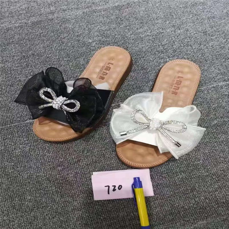 2021 Spring Comfort Soft Leather Bottom Flat Women's Square Heel Small Shoes Casual Solid Color Light Mouth Year Mother Shoes 22