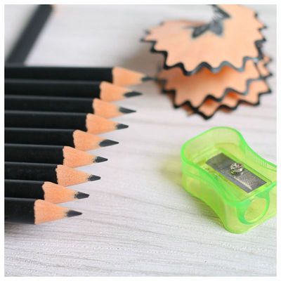 Factory direct sales of 7-inch black triangular tip writing pencils for primary school students, environmentally friendly, safe and unbreakable HB writing pencils
