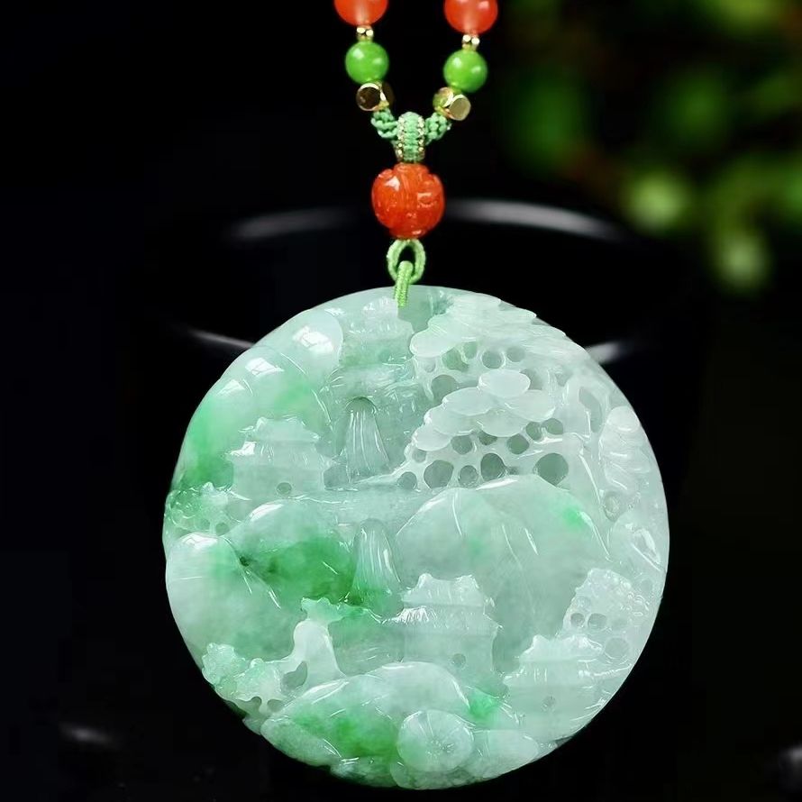 天然A货翡翠山水牌 精美阳绿 细腻冰润 雕工精细 种水一流 尺寸49.8*13.2mm