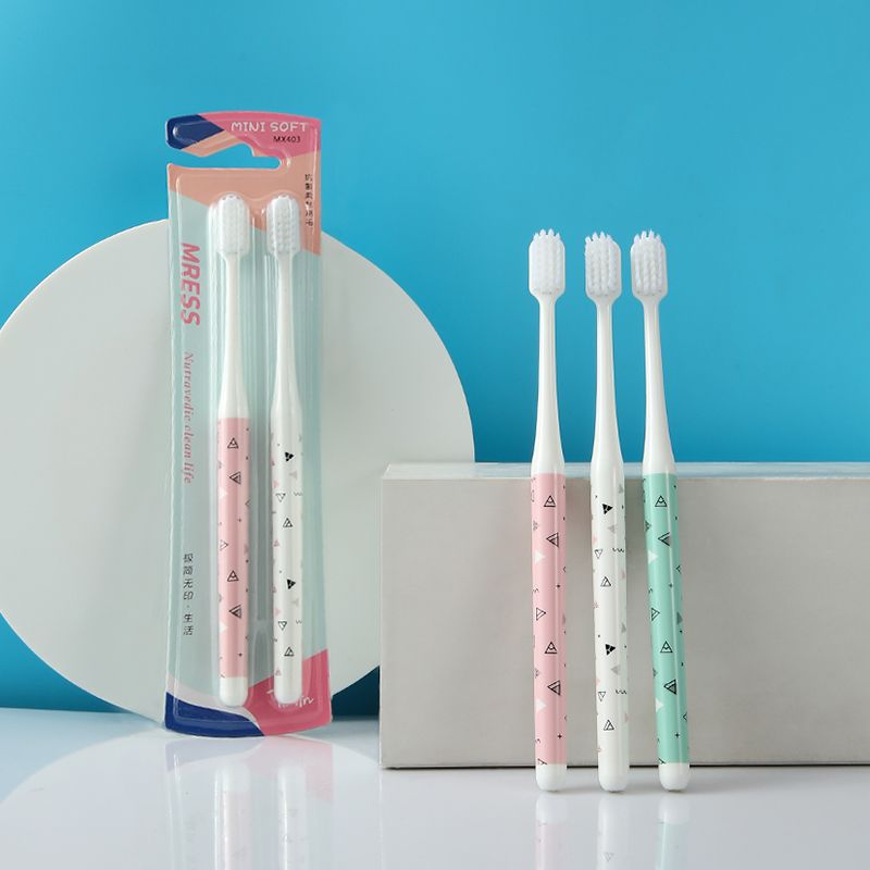 Antibacterial Toothbrush Couple 2 Adult Household Soft Silk Soft Bristle Toothbrush Manufacturers Spot Wholesale Application Scenario