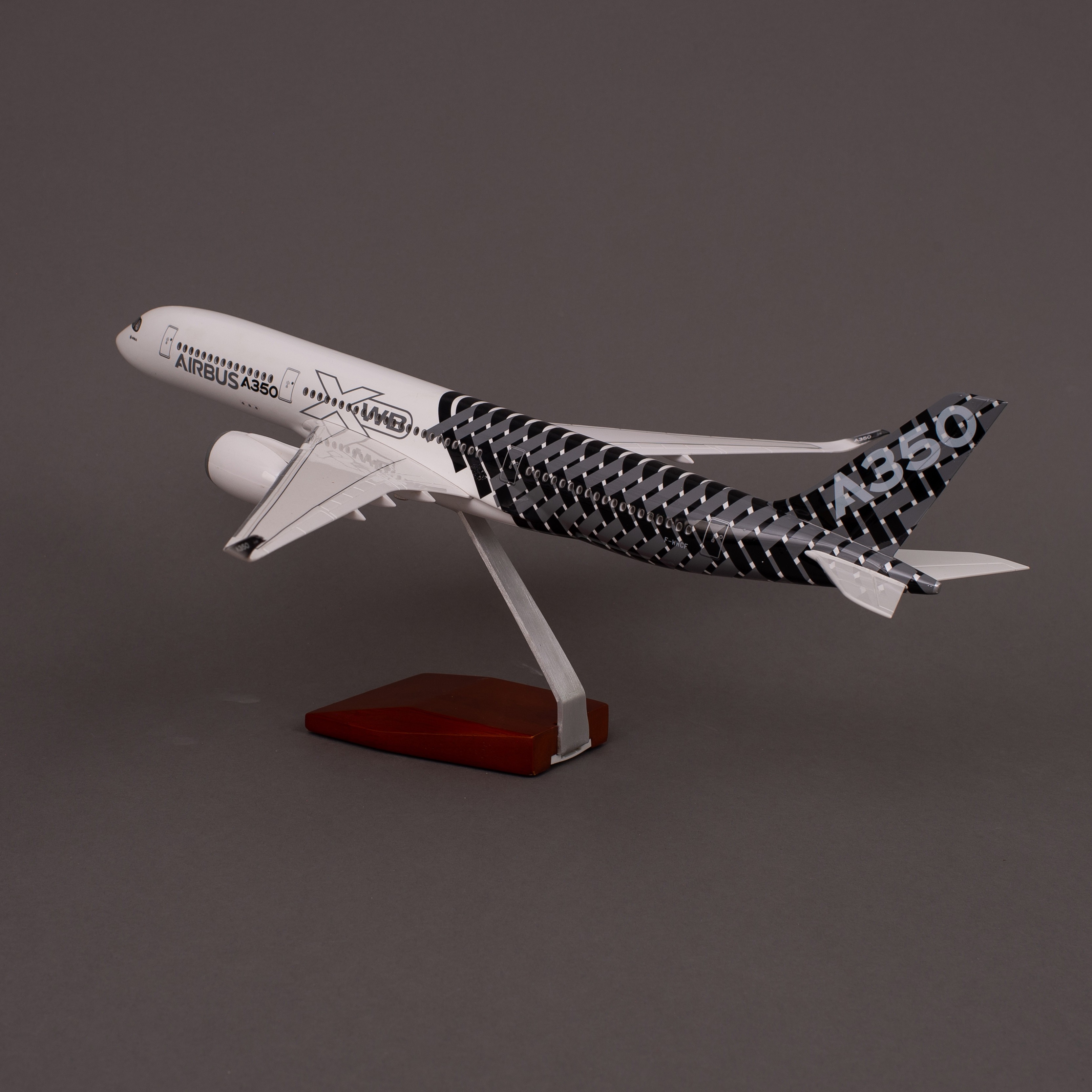 飞机模型（47CM空中客车公司A350碳纤维涂装原型飞机模型）ABS合成塑脂飞机模型 仿真飞机模型 航空 模型 详情10