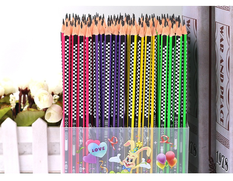 2020 New model of pencil, a safe and environmentally friendly writing pen for primary school students, 144 pieces of HB pencils in a box with a triangular rod detail image 5