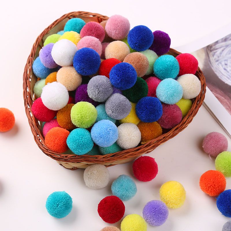 Xingsheng 2CM Cashmere Wool Ball Toy Eye Clothing Accessory High Elastic Plush Ball Christmas Wool Ball Bayberry Ball diy Wool Ball Pendant 01