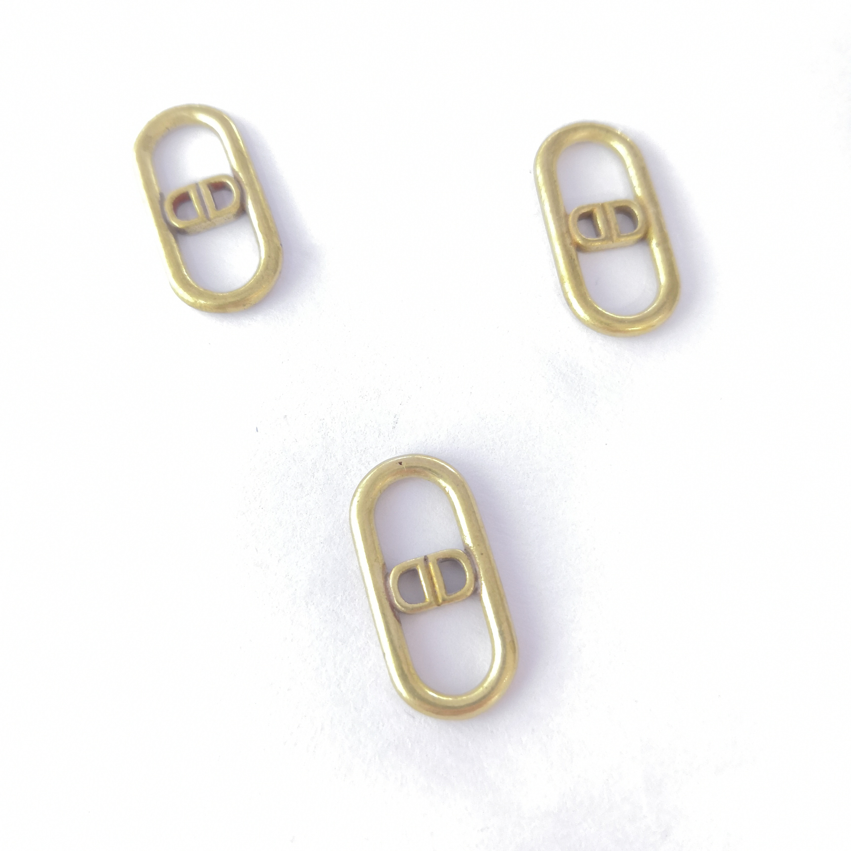Cast copper runway hollow double D