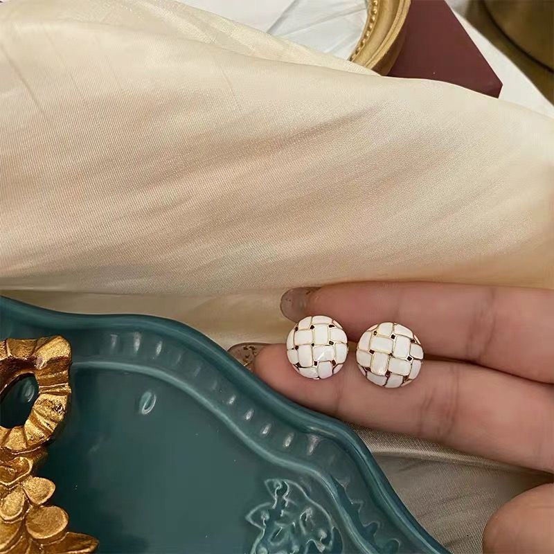 S925 Silver Needle Fashion Plaid Design Sense Earrings Niche Earrings Vintage Female Earrings Female
