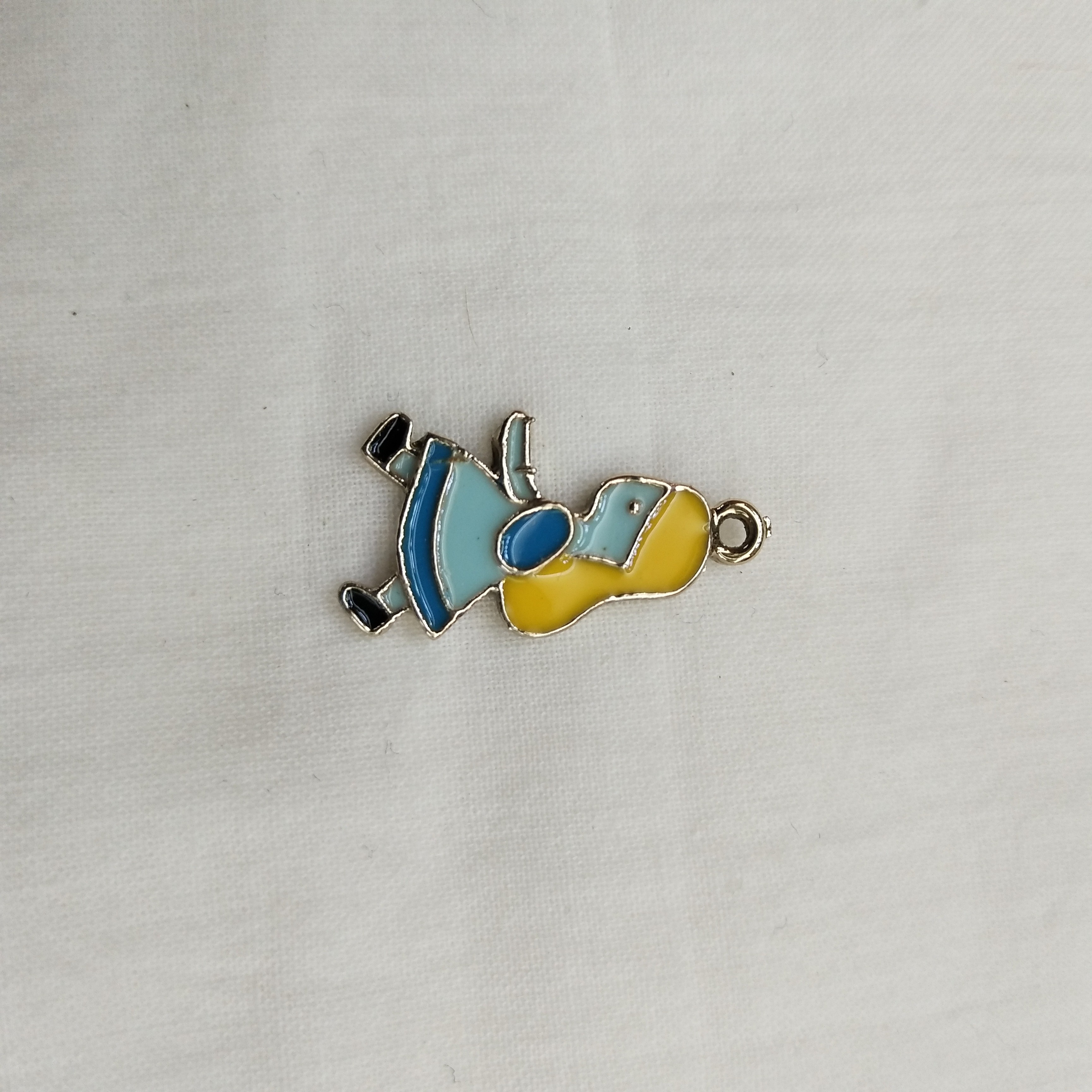 DIY handcrafted jewelry accessories, alloy simple single oil-dripping cartoon pendant, decorative earrings (100ps/ pack) Oil-dripping little girl princess detail image 1