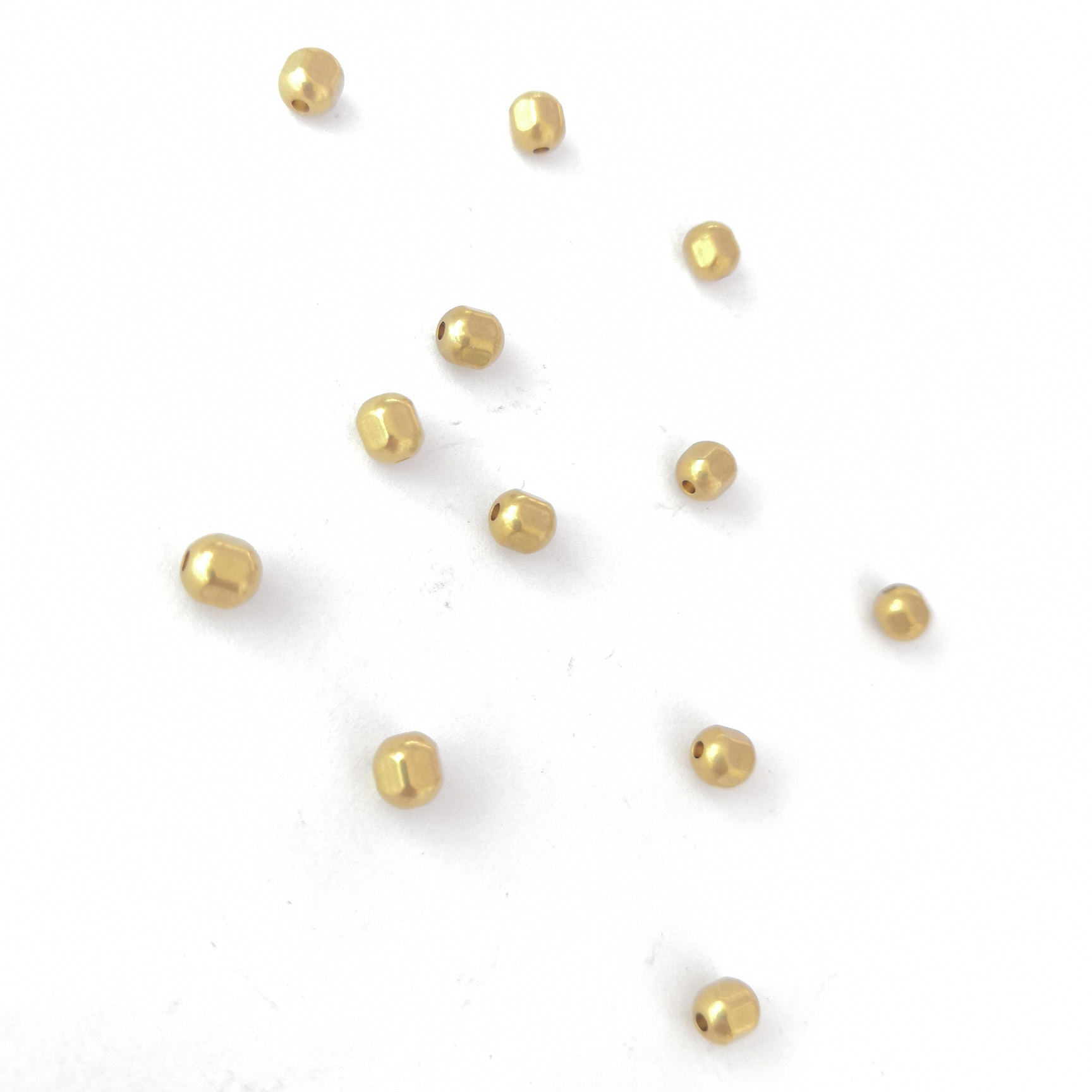 Hexagonal straight perforated bead