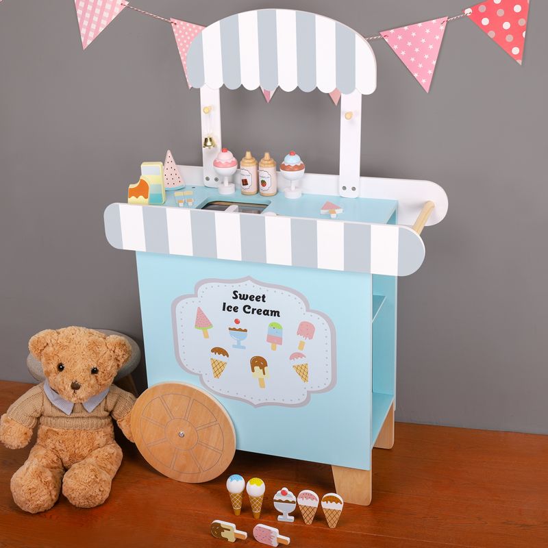 The wooden simulation American noble large ice cream truck is a children's pretend play toy with rich colors, strong fun, fine workmanship, visual ability cultivation, logical thinking ability exercise, and parent-child game Item Picture