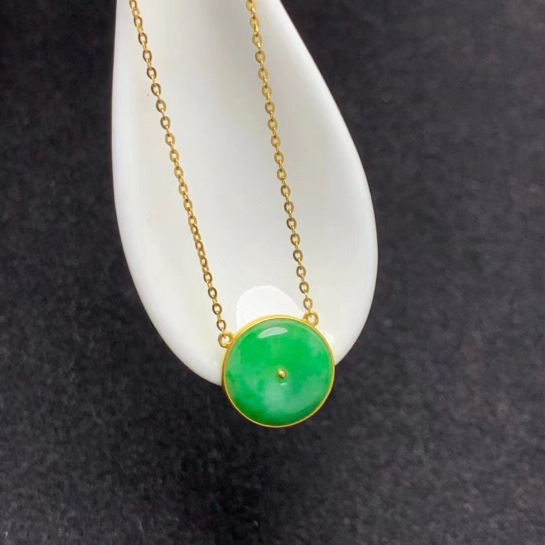 天然A货翡翠平安扣锁骨链 老坑吊坠冰种阳绿色 18K金 钻石镶嵌