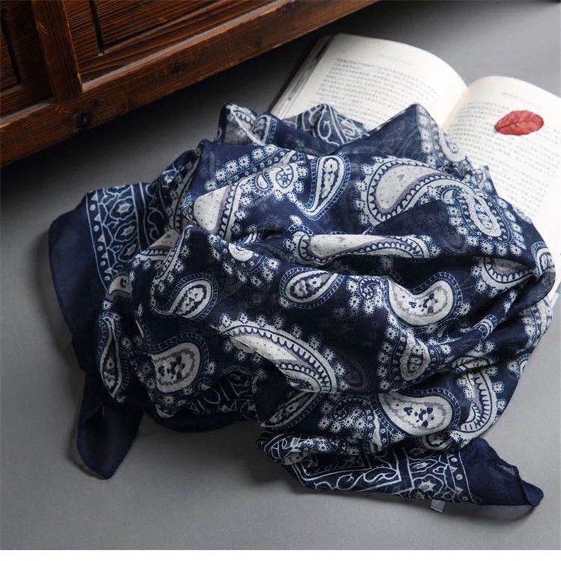 Women's Autumn And Winter Coat Korean Version Of Everything Casual Explosion Lady Retro Trendy Scarf 302