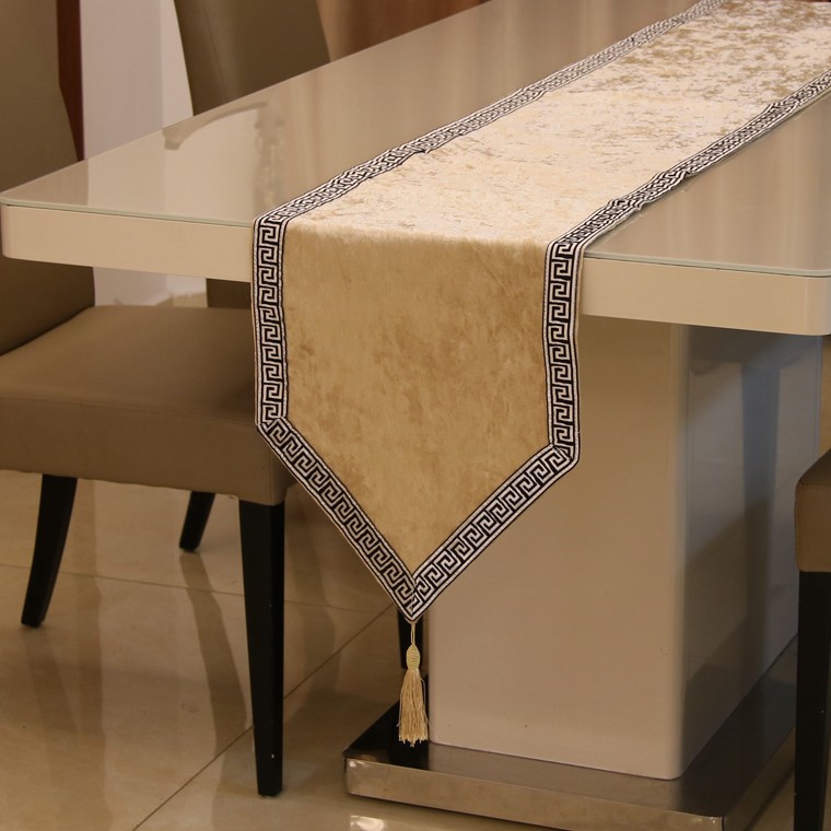 Simple New Chinese Patchwork Small Edge Bar Solid Color Table Flag European Bucket Cabinet Bed End Table Western Table Soft Cloth Application Scenario