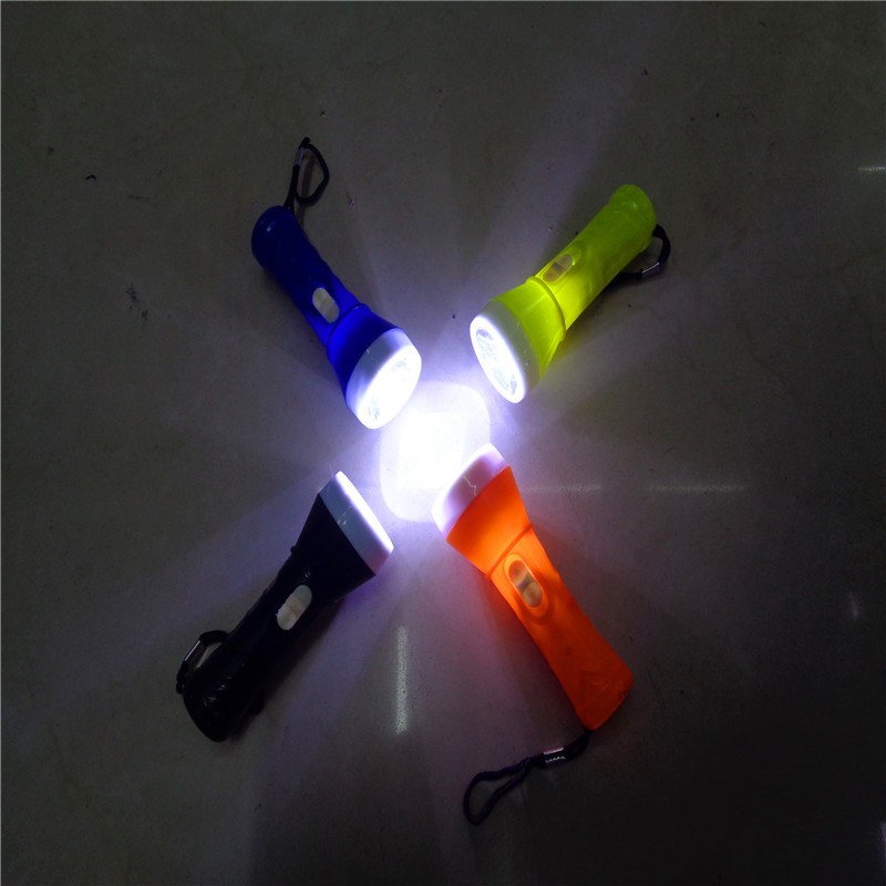 新款儿童玩具YQ-219手电筒赠送礼品LED钥匙扣小夜灯地摊货源厂家直销详情图4