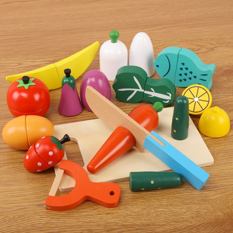 The wooden simulation bucket of fruits and vegetables is a toy for children to play house. It is rich in color and highly interesting. The workmanship is fine. It can cultivate visual ability, logical thinking ability and exercise parent-child games Specification image