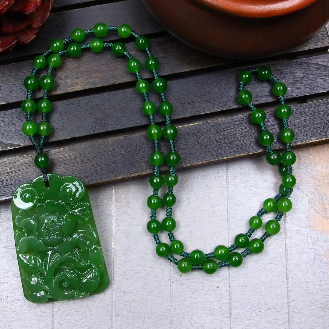 和田碧玉 精致大气吊坠 精雕 牡丹花 料子细腻 上手效果佳 尺寸55*36*7mm