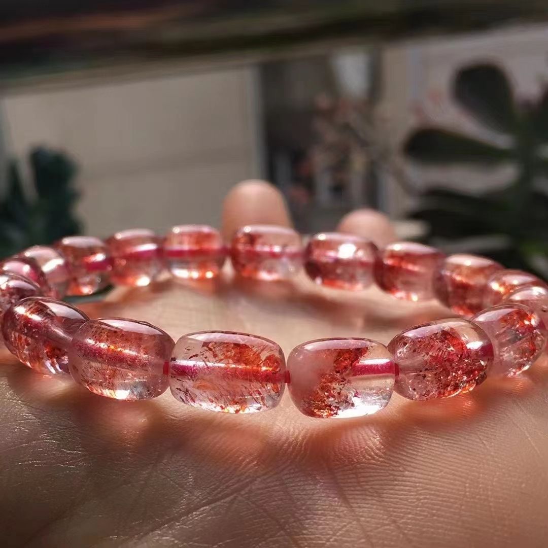 天然金草莓晶桶珠手链 颜色红 晶体通透干净 性价比高
