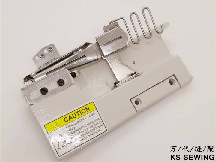 102 Vertical double-tube three-needle five-thread 冚 sewing machine stretching and sewing machine pulling tube double smooth edge binding machine 撸子 four-fold edge sewing machine detail image 10
