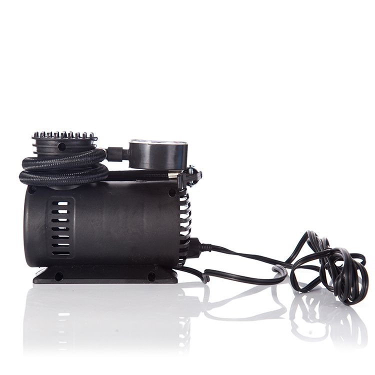 Mini car air pump, locomotive vehicle-mounted air pump, gift type, portable car tire, small air pump Application Scenario