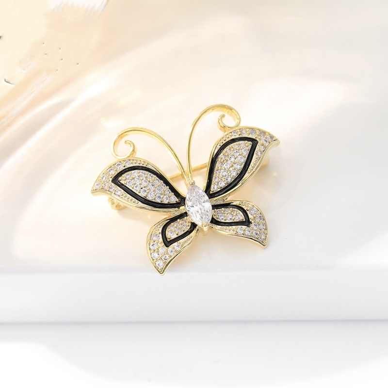 Korean-style fashionable mini butterfly, high-end anti-glare overcoat, suit and accessory brooch details Picture