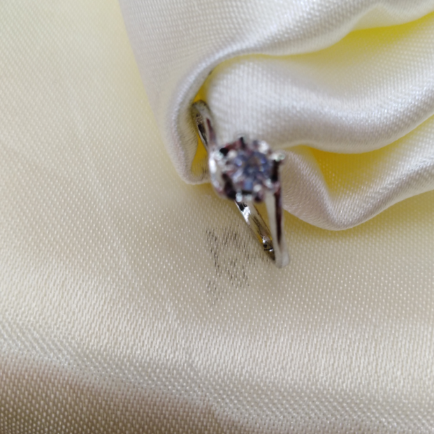 Trendy and fashionable diamond ring for Little girls 21