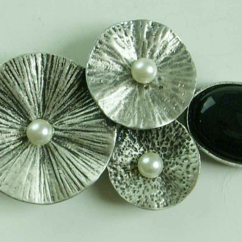 Europe and the United States fashion trend frontline simple modern elegant popular new brooch a10 thumbnail