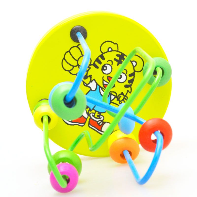Four mini wooden puzzle beaded toys are highly entertaining and can cultivate logical thinking skills. They are a parent-child game that exercises hand-eye coordination and opens up an infinite space for imagination. These early education and enlightenment toys will accompany your growth Application Scenario
