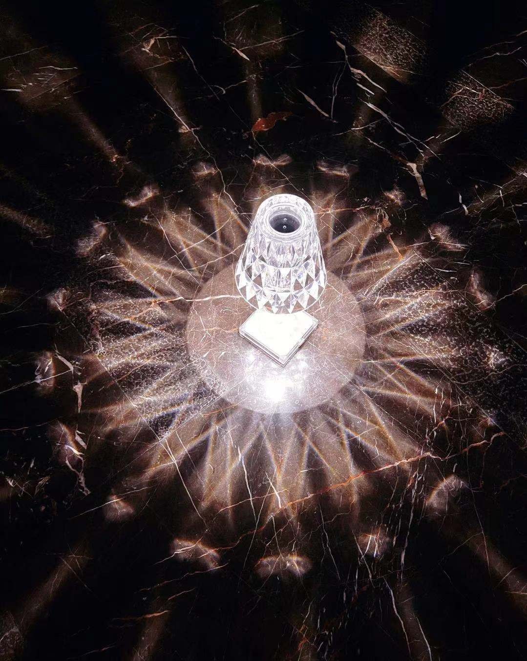 现代简约亚克力水晶台灯 便携个性创意水晶氛围小夜灯 浪漫钻石灯详情图6