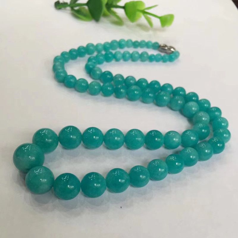 Bright and colorful crystal jewelry, natural crystal necklace, natural old mineral material, Tianhe stone tower chain, durable and not greasy, with abundant water content details Picture