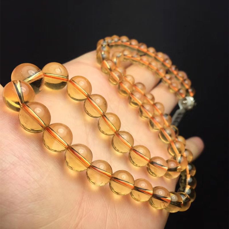 Bright color crystal jewelry, natural crystal necklace, natural Brazilian yellow crystal tower chain, glass body necklace Application Scenario