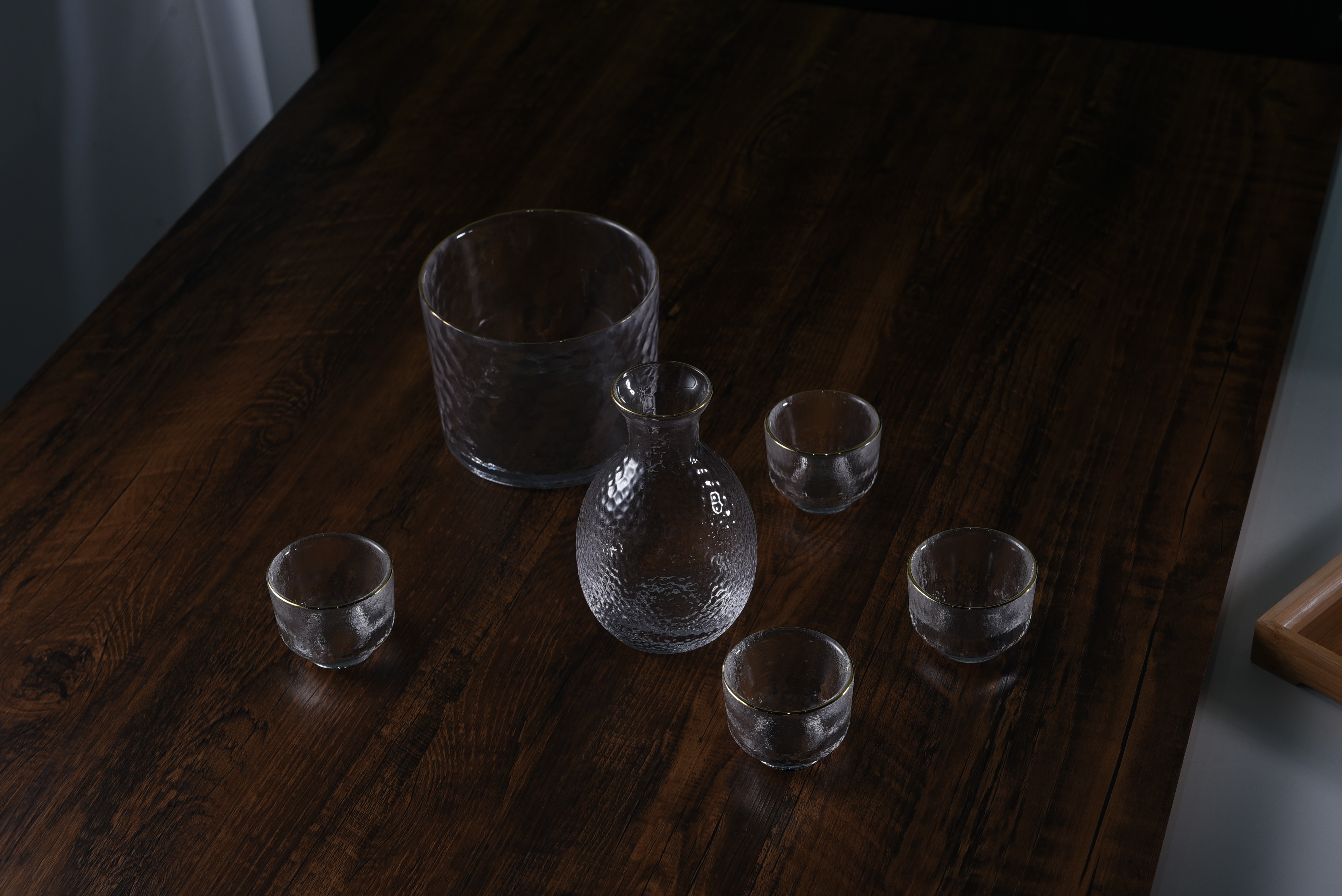 Japanese-style hammered gold-edge glass sake pot set, household white spirit cups, shochu and plum wine gift box wholesale pic 2