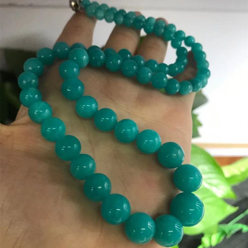 Bright and colorful crystal jewelry, natural crystal necklace, natural old mineral material, Tianhe stone tower chain, durable and not greasy, with abundant water content