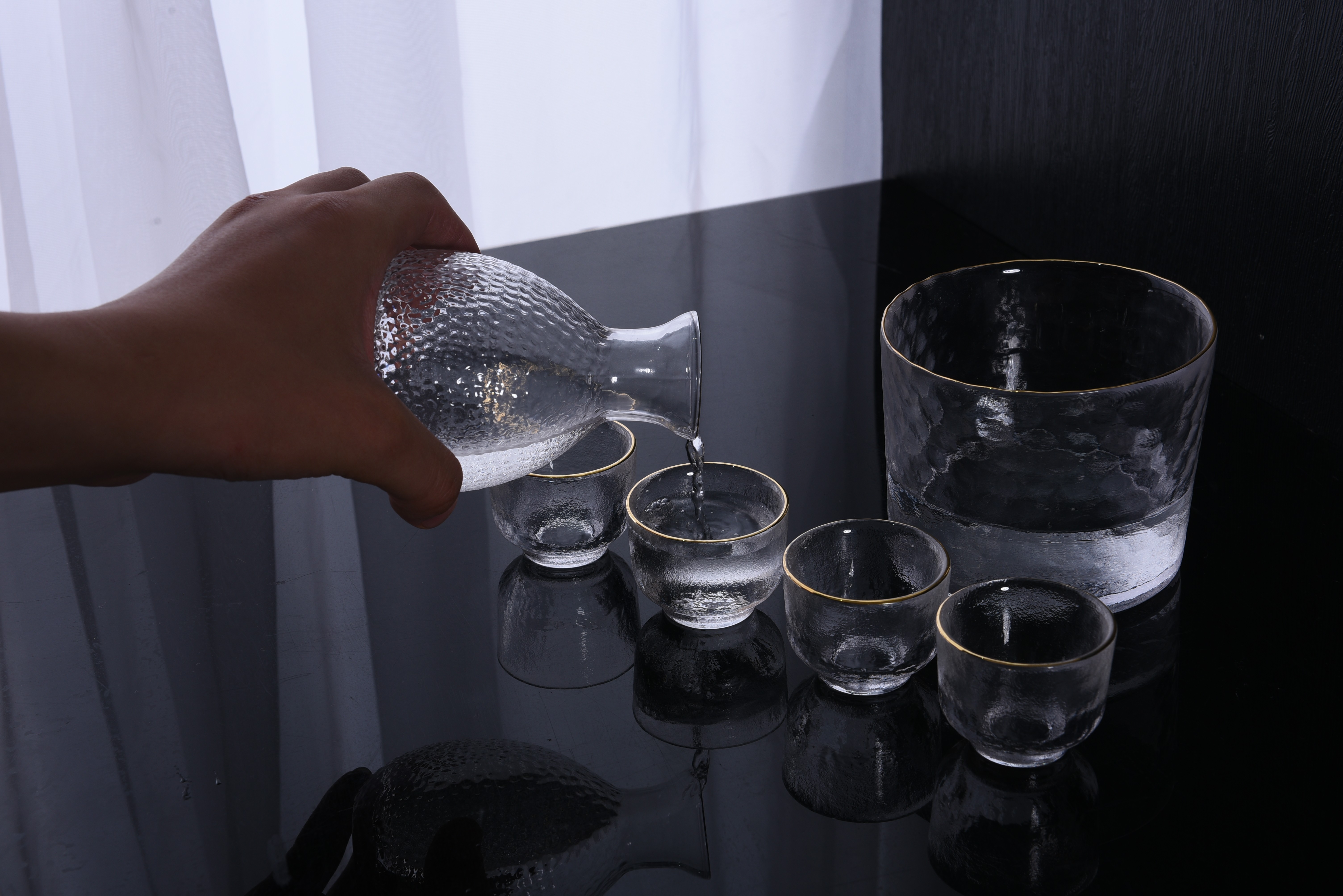 Japanese-style hammered gold-edge glass sake pot set, household white spirit cups, shochu and plum wine gift box wholesale pic 20